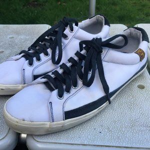 7 for all mankind Men's White canvas shoes size 8